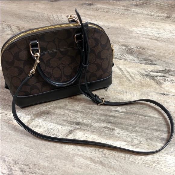 ***SOLD*** COACH SIERRA MINI SATCHEL - Picture 5 of 8